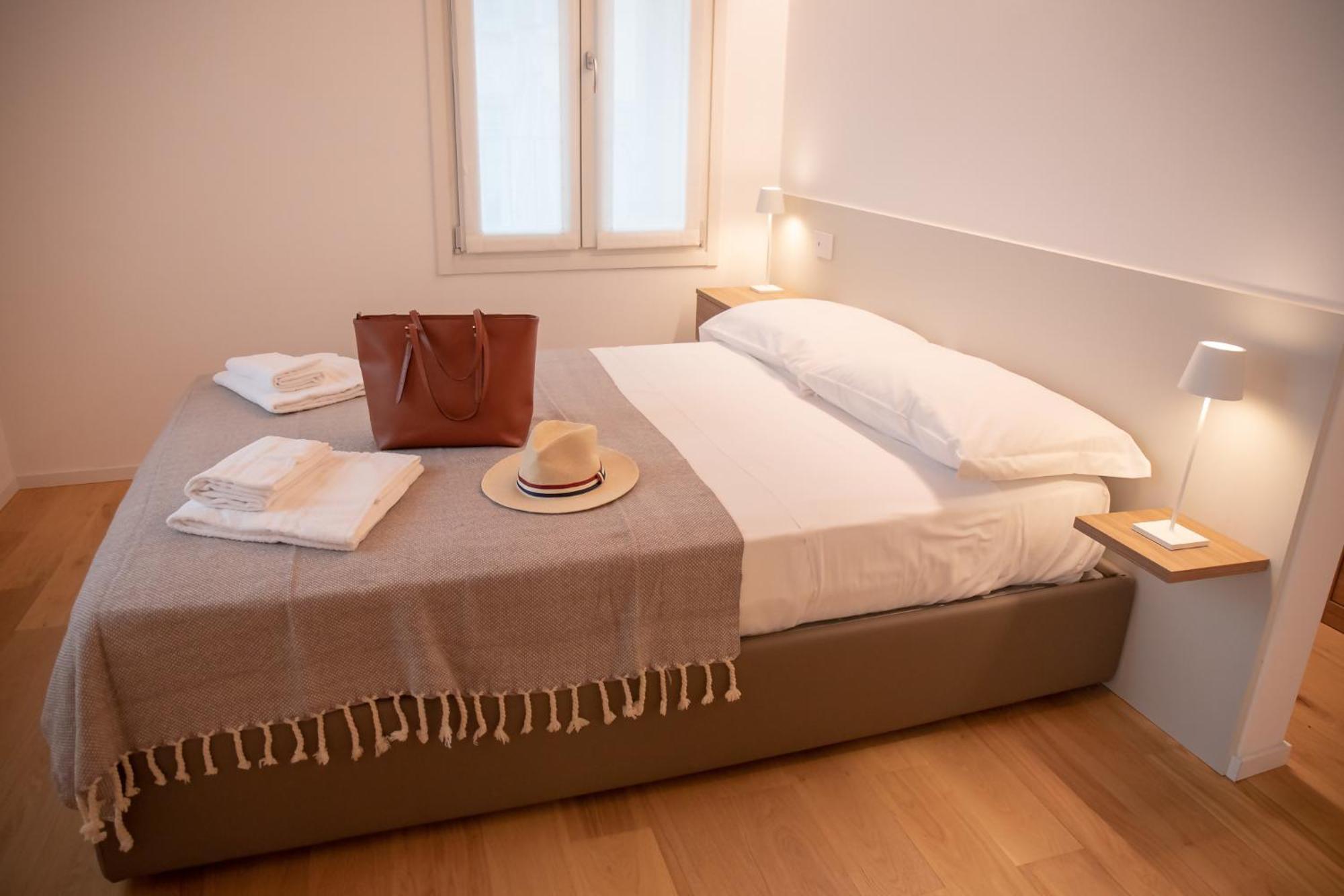 Amendola City View Apartments Suite Romantica Όπως Εξωτερικό φωτογραφία